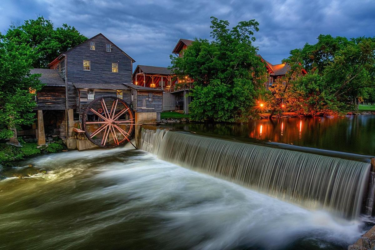 Always Kiss Me Goodnight Villa Pigeon Forge Exterior photo