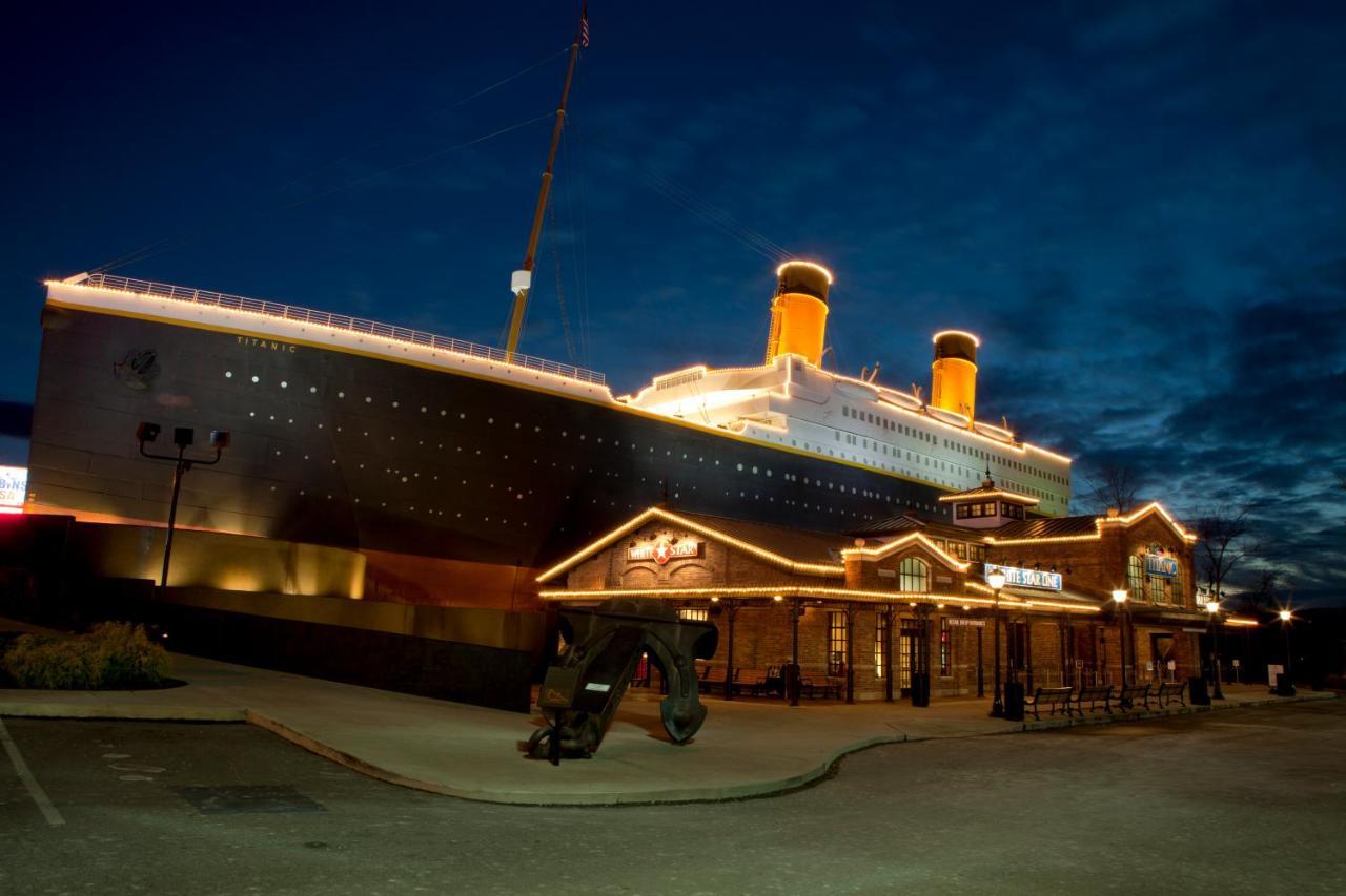 Always Kiss Me Goodnight Villa Pigeon Forge Exterior photo